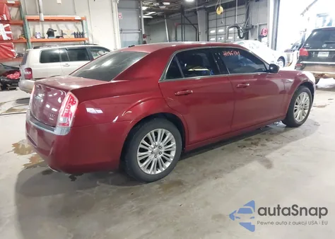 2014 Chrysler 300 z USA, uszkodzony, nr VIN 2C3CCARG8EH206278